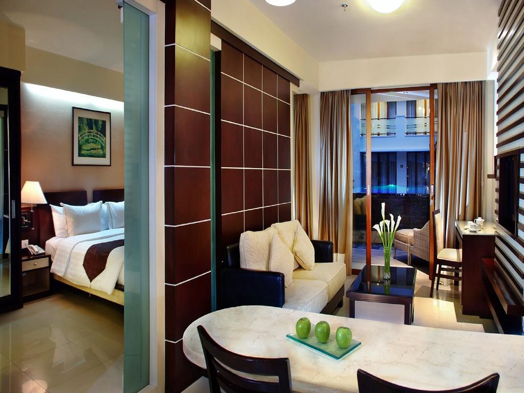 Aston Kuta Hotel And Residence מראה חיצוני תמונה